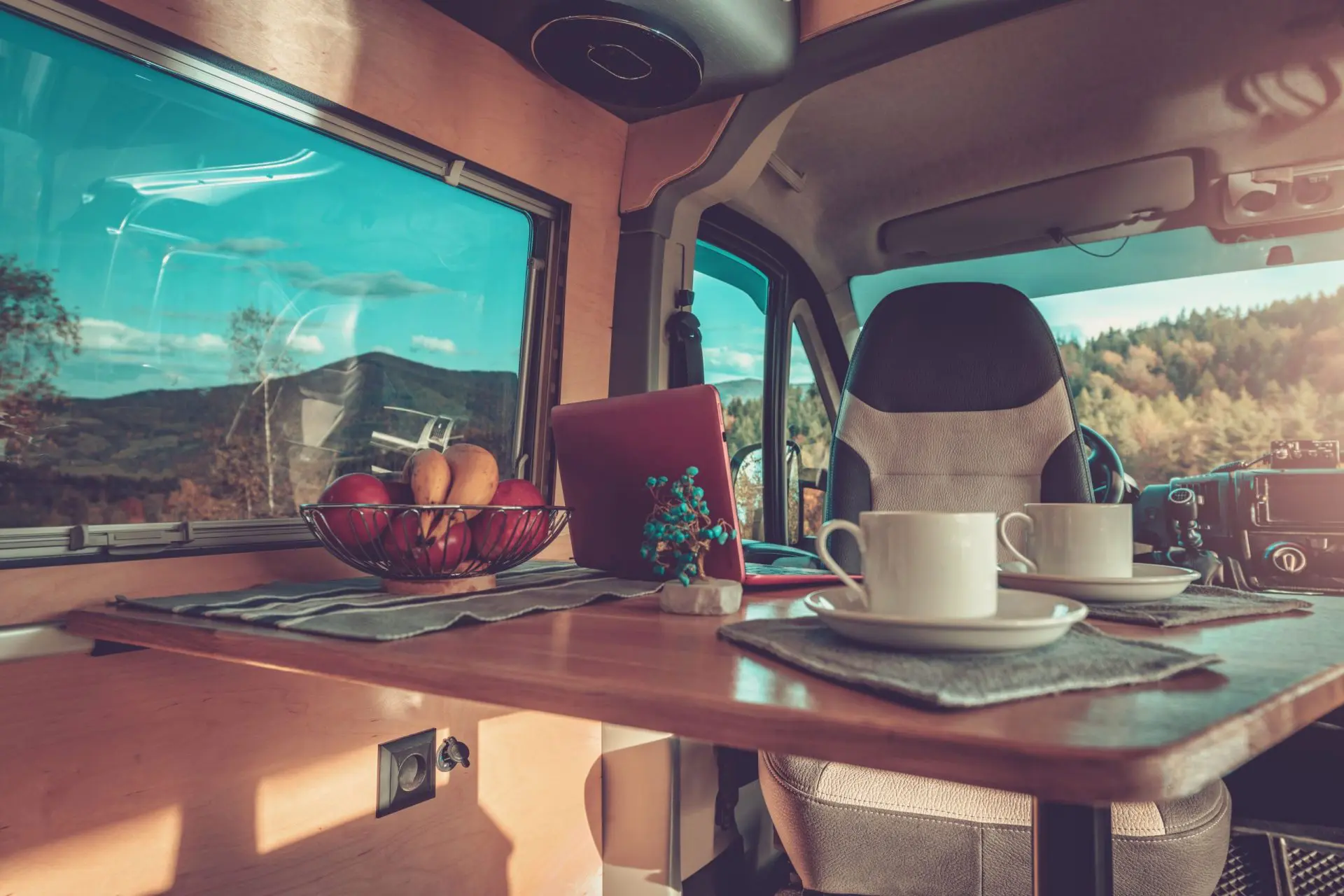 RV inspections with RV Inspector Daniel Rodriguez